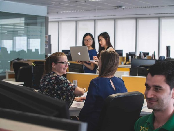 Quels sont les aspects juridiques de la gestion des stocks dans le cadre des ventes en ligne internationales ?