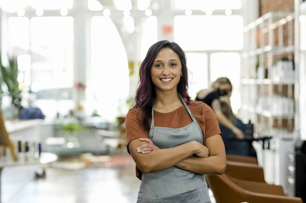 Comment les entreprises de fabrication artisanale peuvent-elles bénéficier des salons professionnels internationaux?