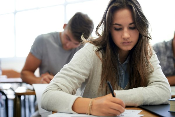 Réussir le bac pro assp : votre guide vers les soins et services